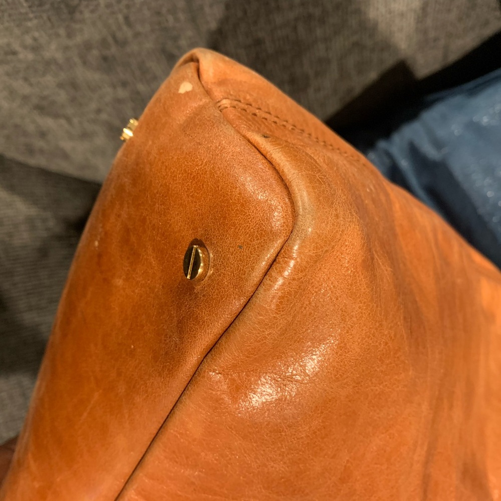 Tory Burch Large Preloved Shoulder Bag - Picture 11 of 13